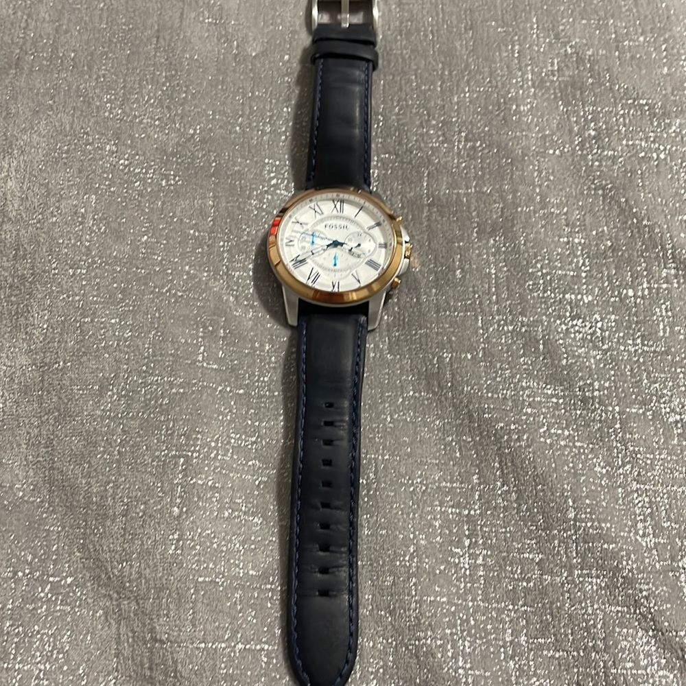 FOSSIL Chronograph Watch 44mm GUC - Picture 2 of 3